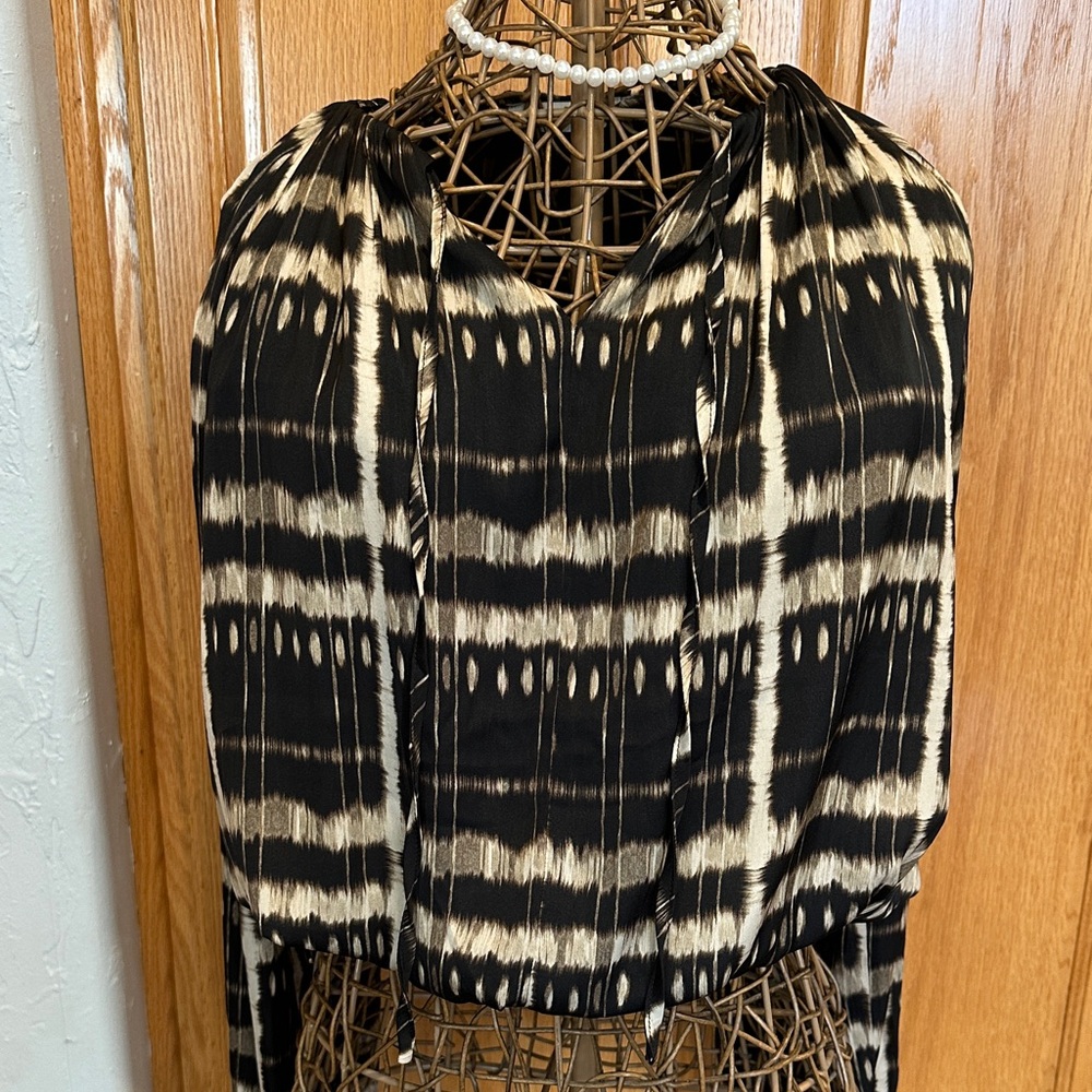Maison Garrison Size Small Stylish Black and Cream Women's Top
